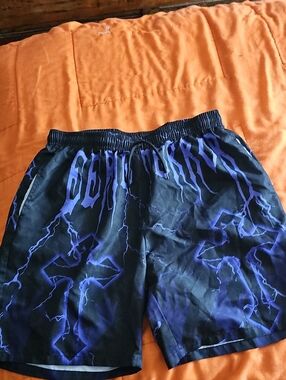 Mens Medium Shorts. Black And Purple